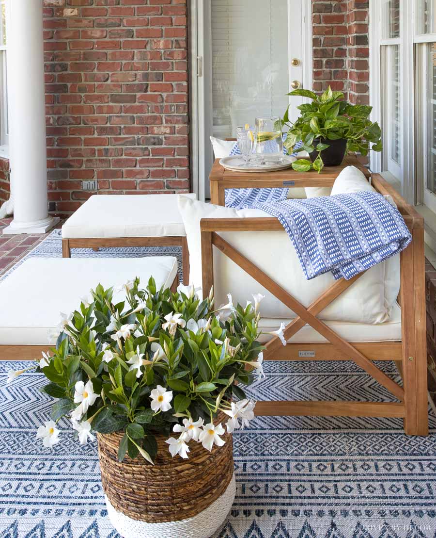back-porch-ideas-teak-chairs Love this outdoor seating set on her back porch!