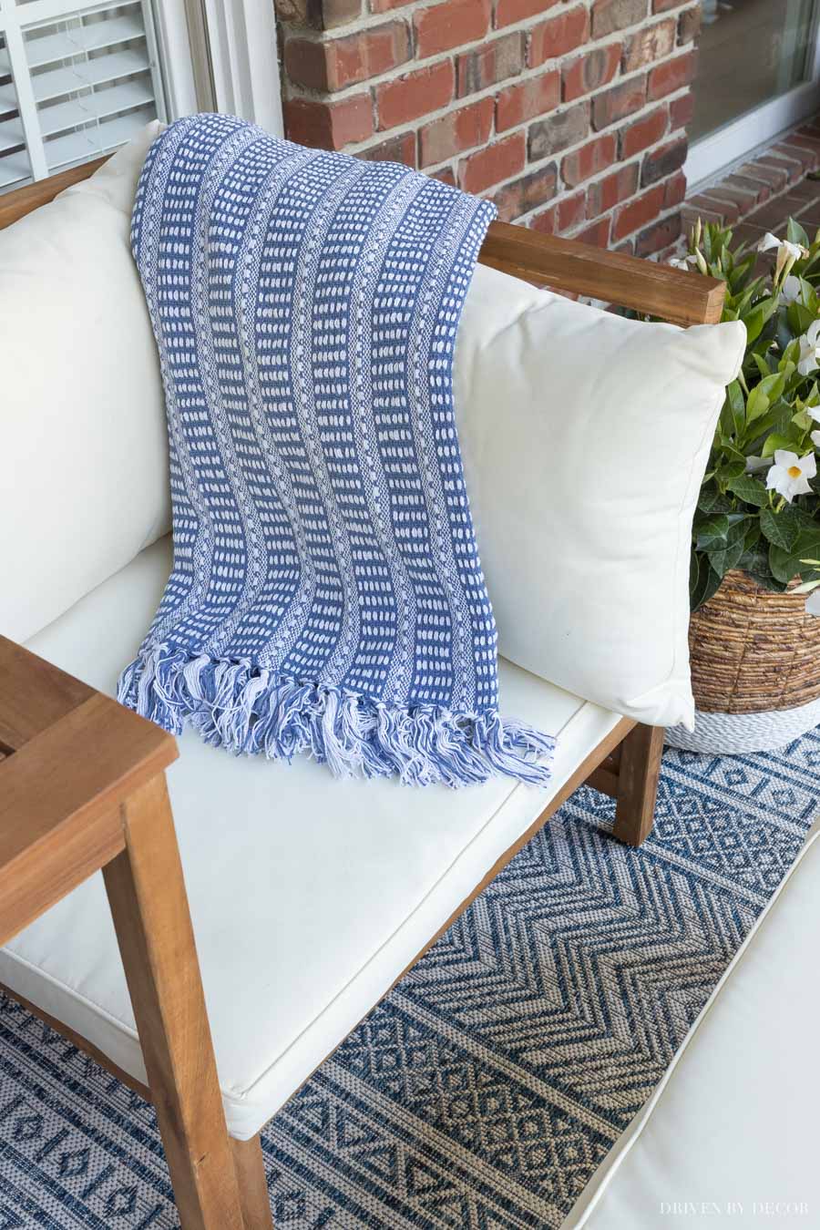 back-porch-ideas-teak-throw Gorgeous blue and white throw!