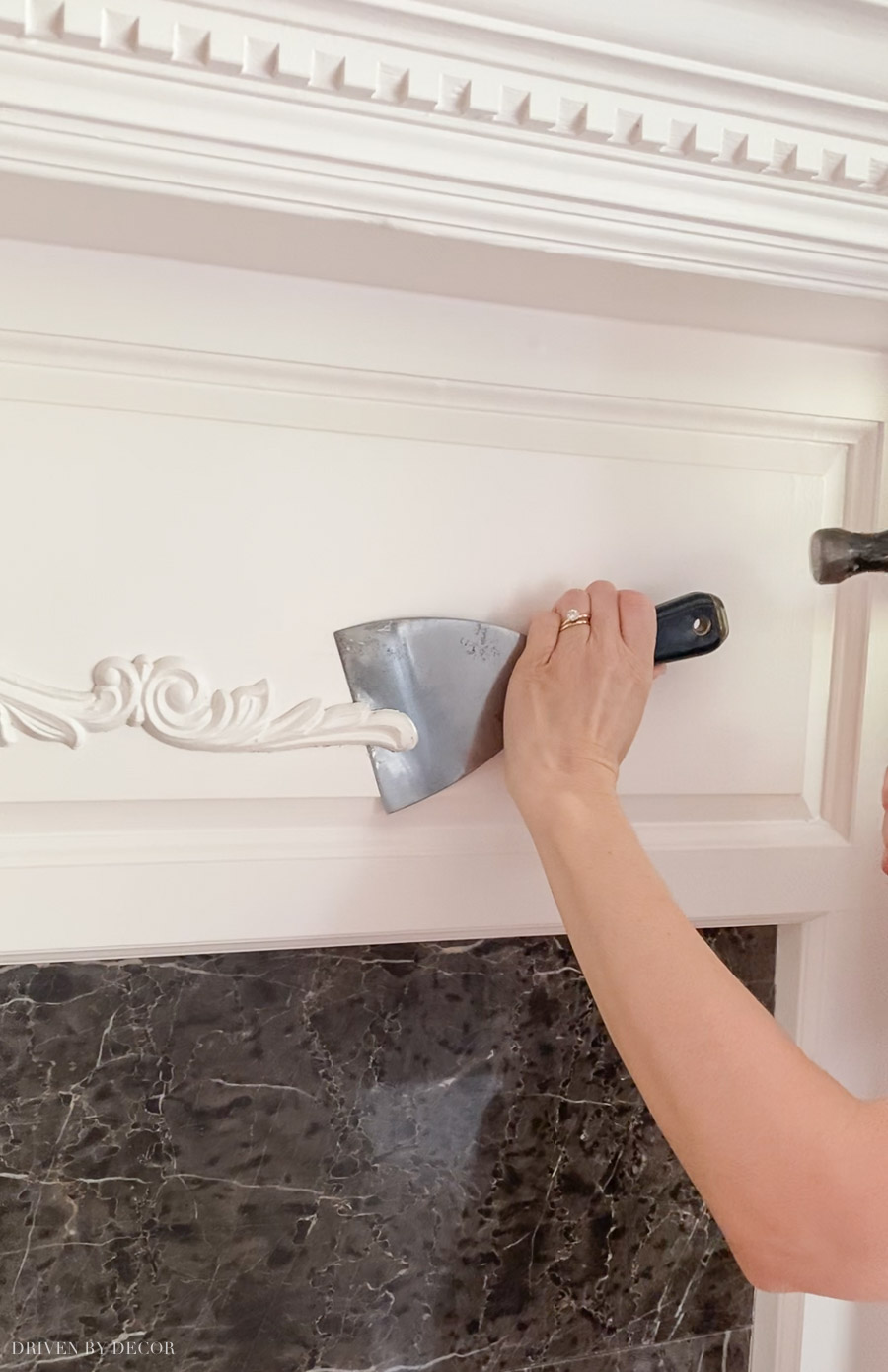 how-remove-fireplace-applique Removing our dated fireplace applique!