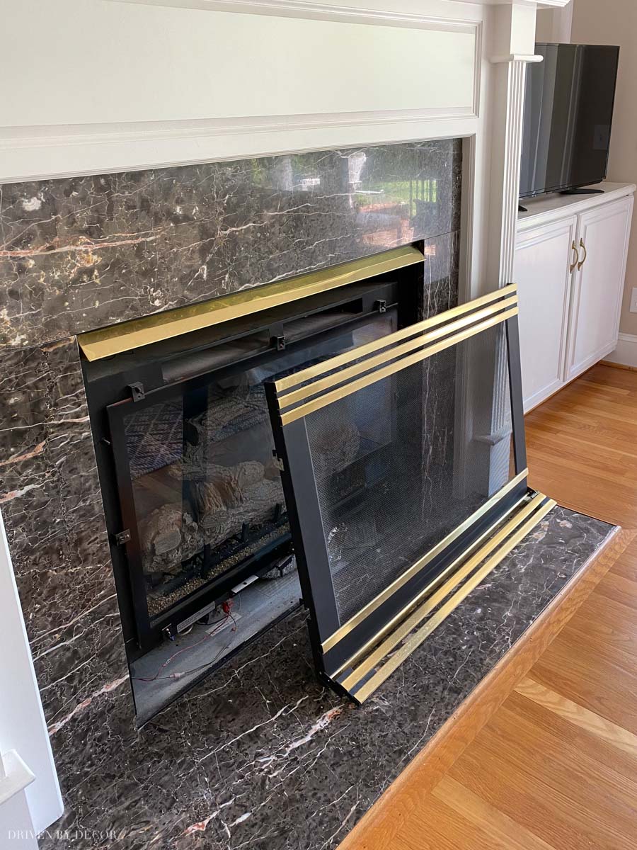 how-remove-front-gas-fireplace Removing the front of our gas fireplace to spray paint it!